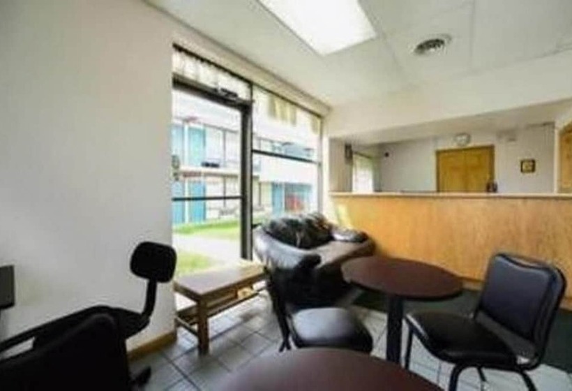 בית מלון כפרי Loyalty Inn Maryville