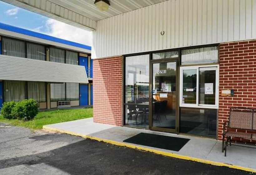 בית מלון כפרי Loyalty Inn Maryville