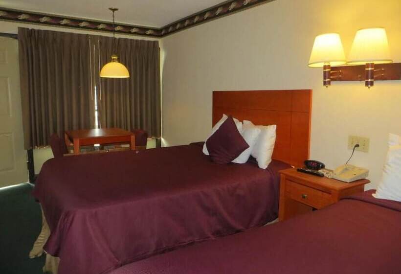 فندق Mountain House Inn