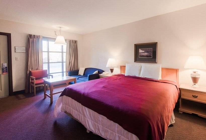 فندق Mountain House Inn