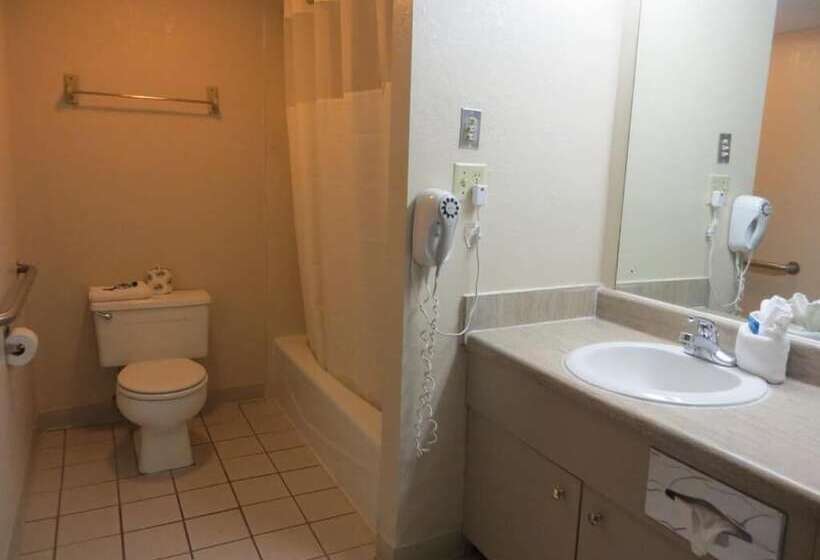 فندق Mountain House Inn