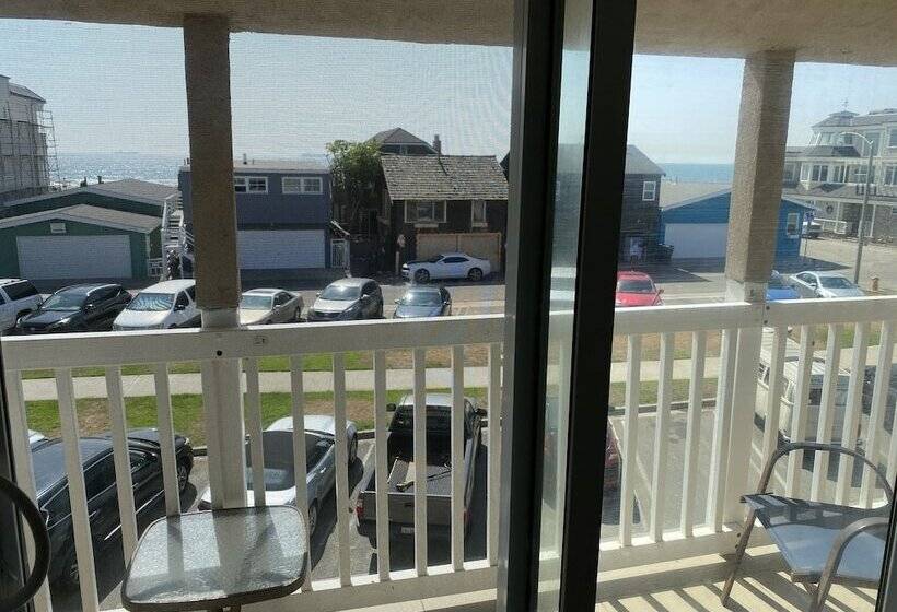 هتل Ocean Surf Inn & Suites