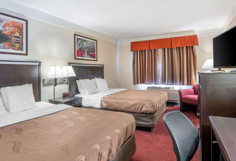 فندق Quality Inn