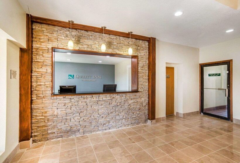 فندق Quality Inn
