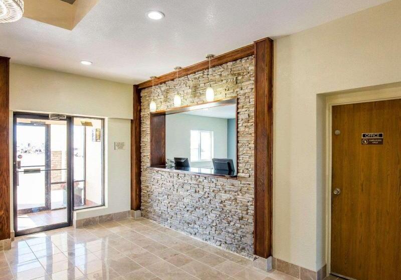 فندق Quality Inn