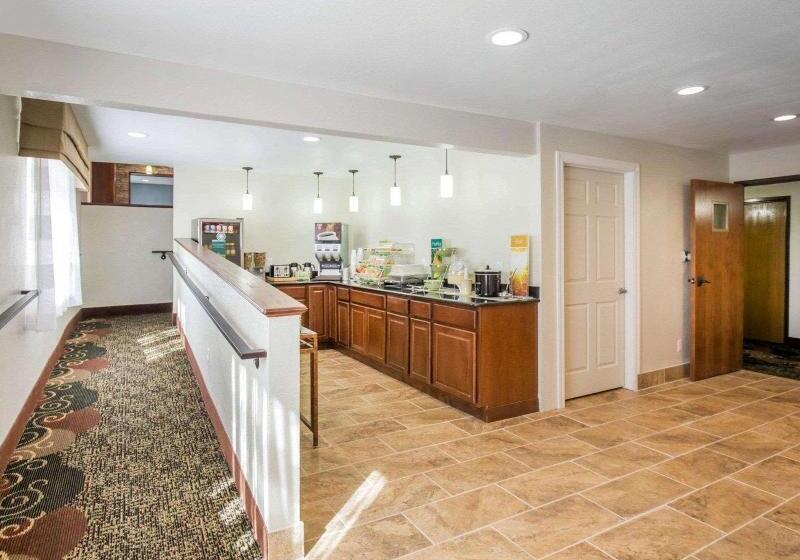 فندق Quality Inn