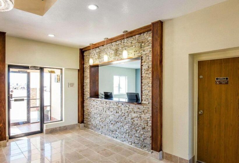 فندق Quality Inn