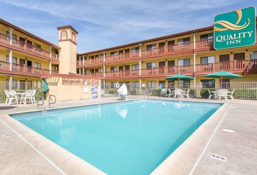 فندق Quality Inn