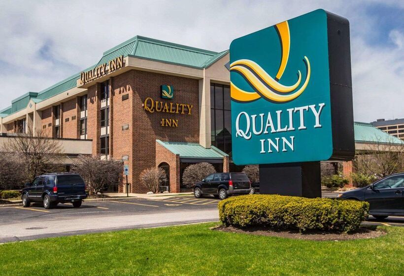 בית מלון כפרי Quality Inn Schaumburg  Chicago Near The Mall