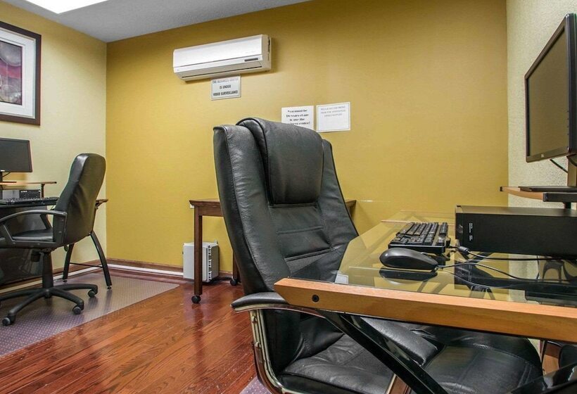 هتل Quality Inn Schaumburg  Chicago Near The Mall