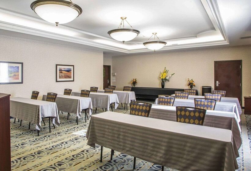 בית מלון כפרי Quality Inn Schaumburg  Chicago Near The Mall