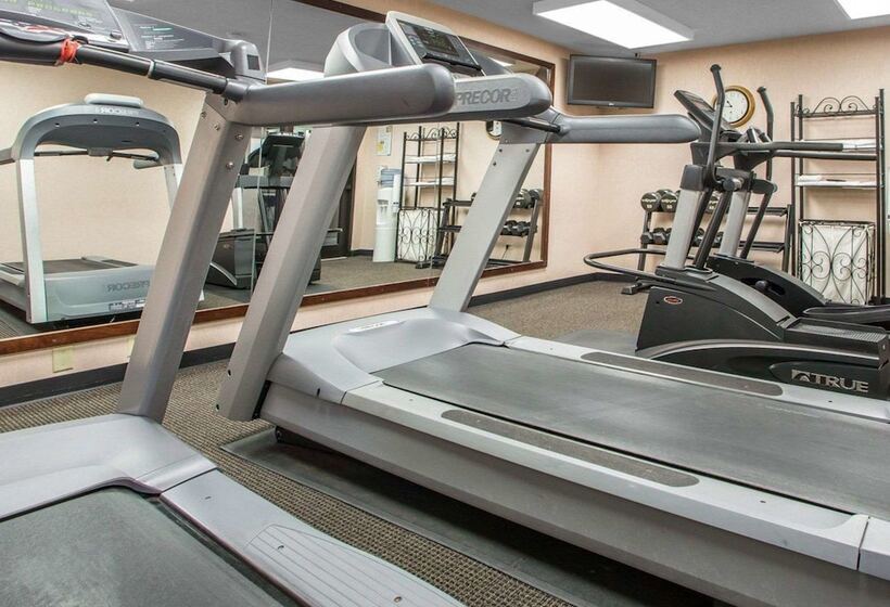 בית מלון כפרי Quality Inn Schaumburg  Chicago Near The Mall