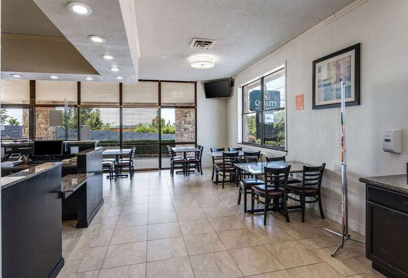 فندق Quality Inn & Suites Hot Springslake Hamilton