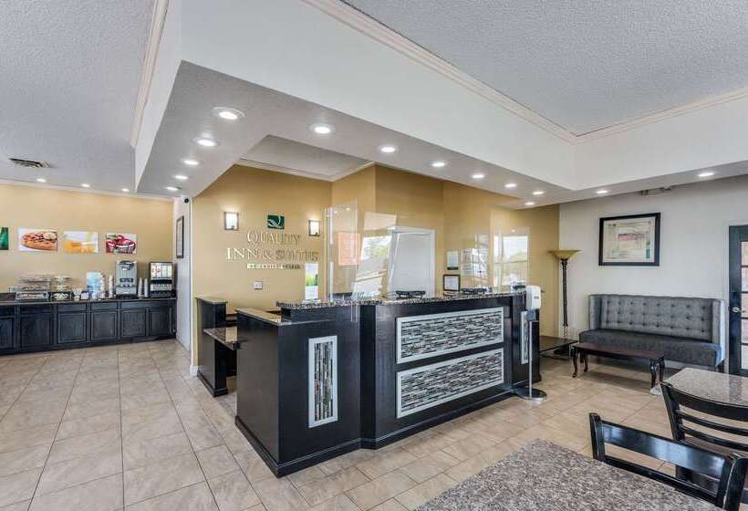 هتل Quality Inn & Suites Hot Springslake Hamilton