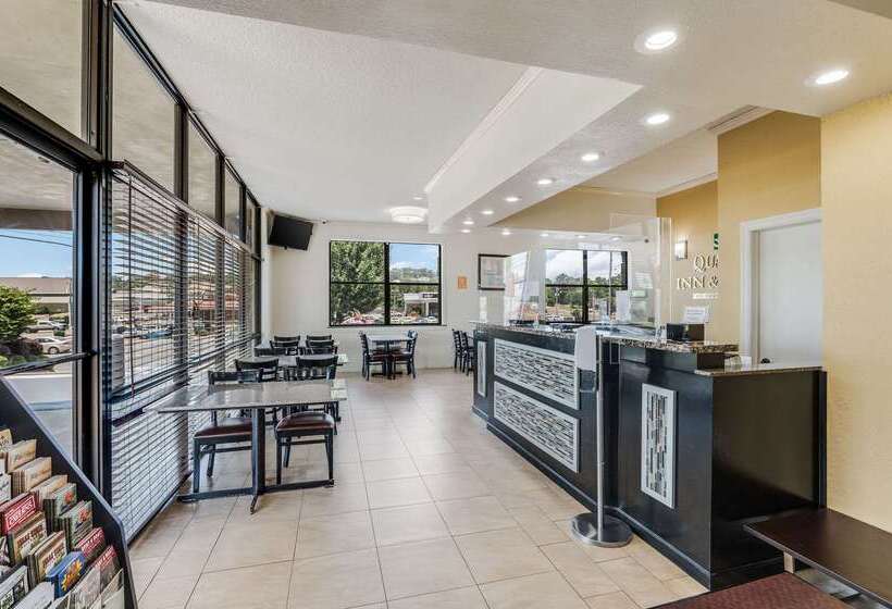 فندق Quality Inn & Suites Hot Springslake Hamilton