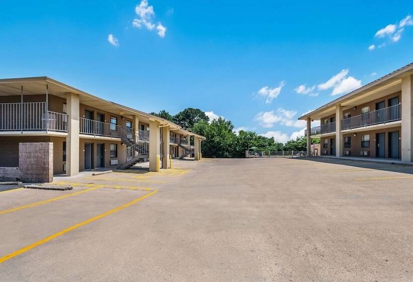 فندق Quality Inn & Suites Hot Springslake Hamilton