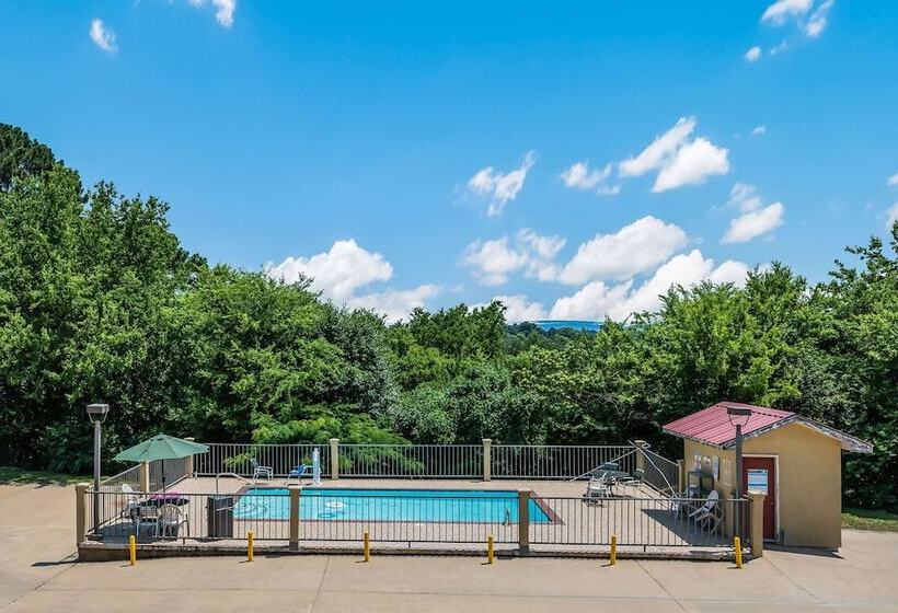 فندق Quality Inn & Suites Hot Springslake Hamilton