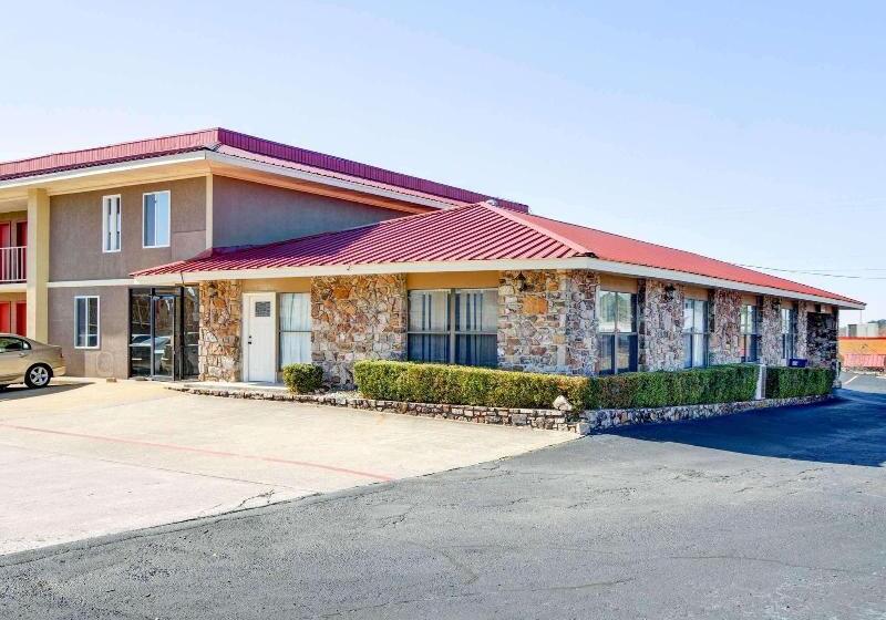 فندق Quality Inn & Suites Hot Springslake Hamilton
