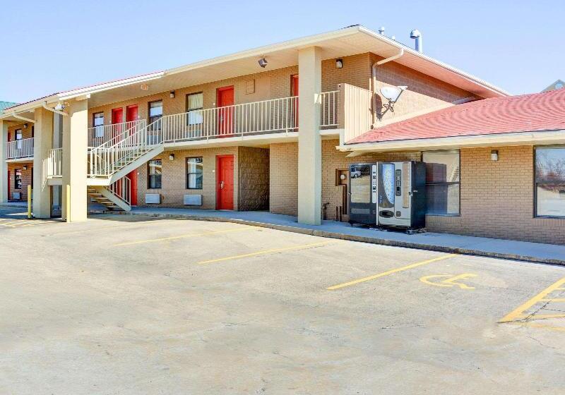 هتل Quality Inn & Suites Hot Springslake Hamilton