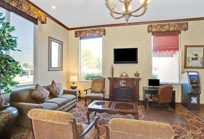 فندق Ramada By Wyndham Draper