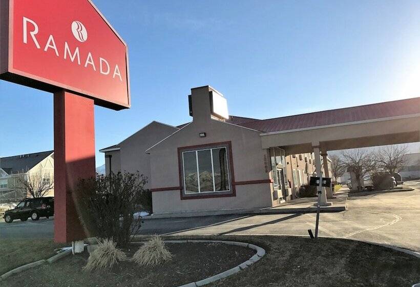 فندق Ramada By Wyndham Draper