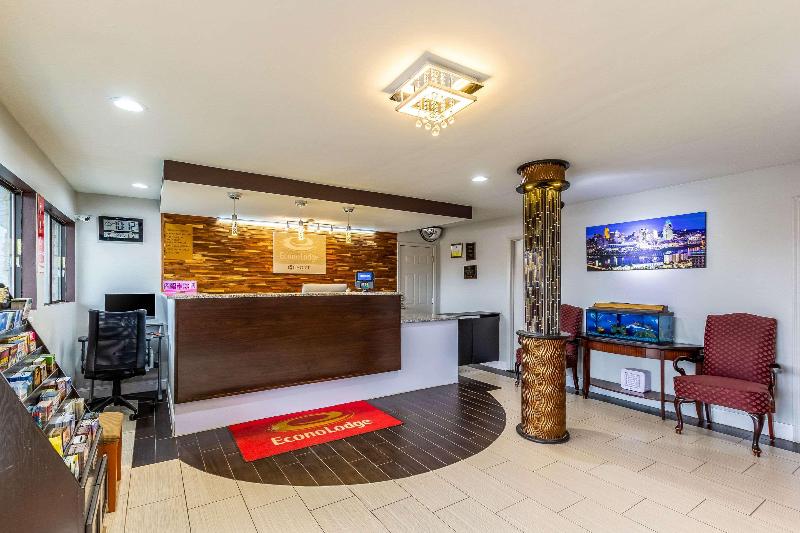 فندق Red Roof Inn Walton  Richwood