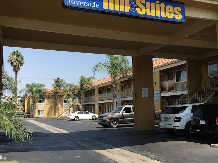 فندق Riverside Inn & Suites