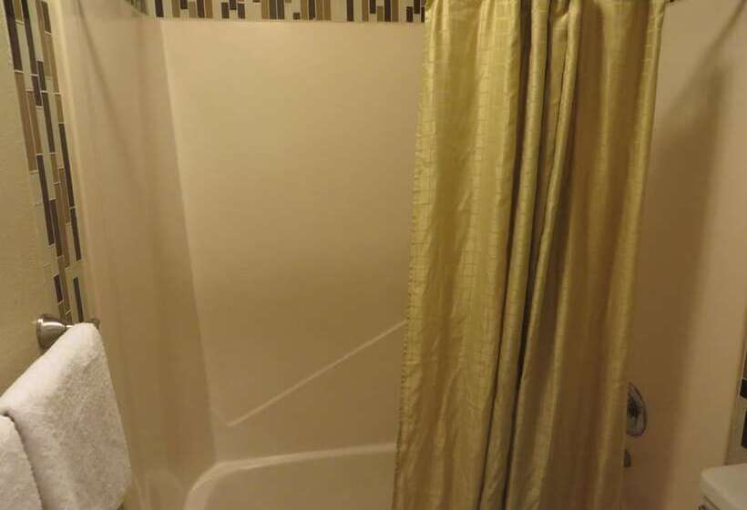 فندق Riverside Suites