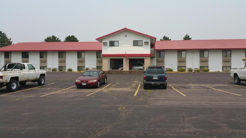 Отель Rodeway Inn Mitchell