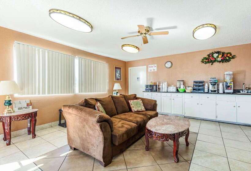 Отель Rodeway Inn Prattville I65