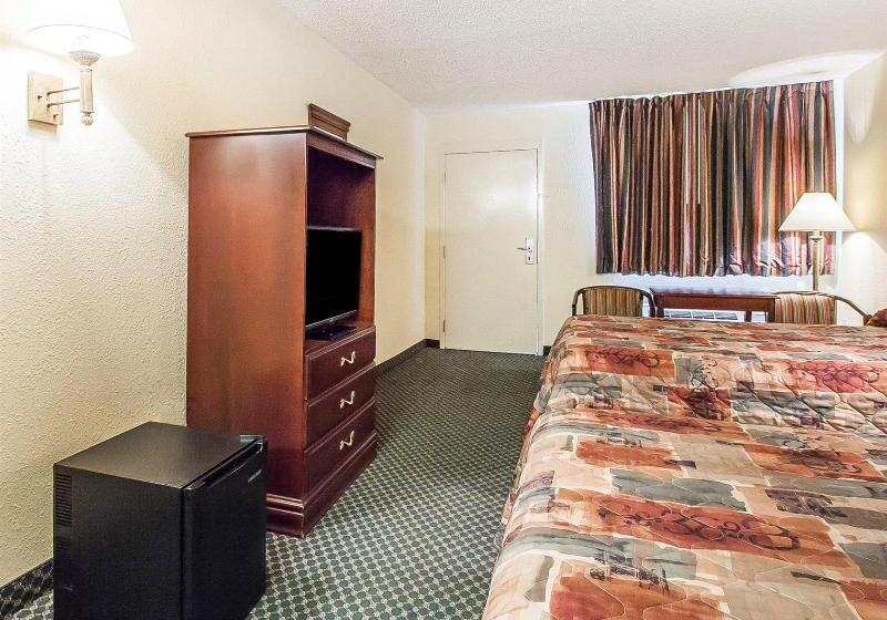 Отель Rodeway Inn Prattville I65