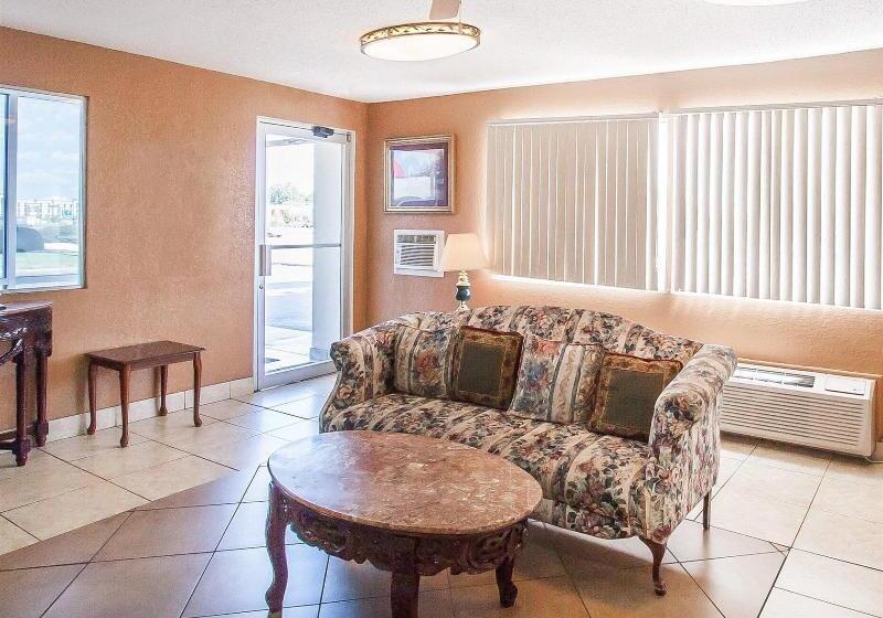 Отель Rodeway Inn Prattville I65