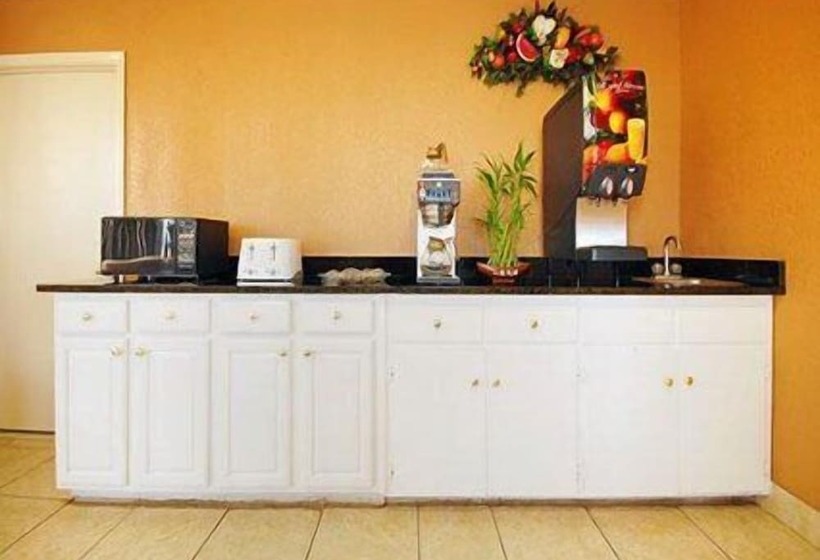 Отель Rodeway Inn Prattville I65