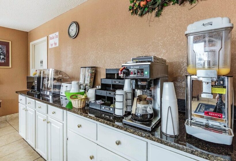 Отель Rodeway Inn Prattville I65