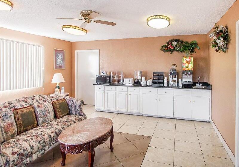 Отель Rodeway Inn Prattville I65