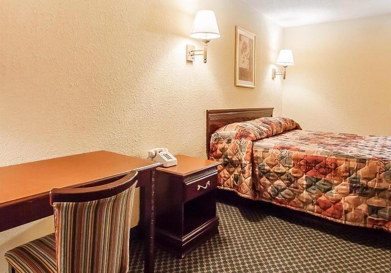 Отель Rodeway Inn Prattville I65