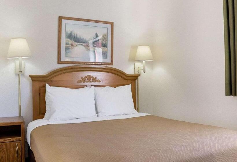 هتل Royal Inn Keystone