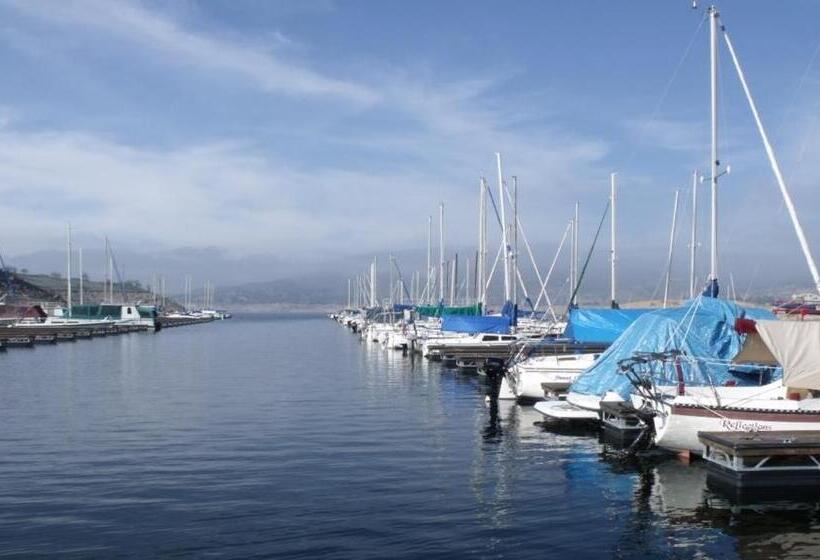 ホテル Summerfield Inn Fresno Yosemite