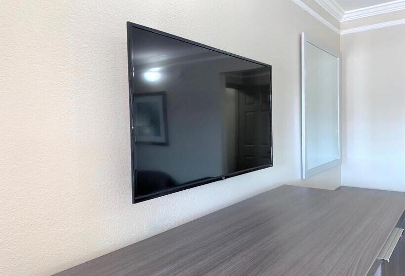 ホテル Summerfield Inn Fresno Yosemite