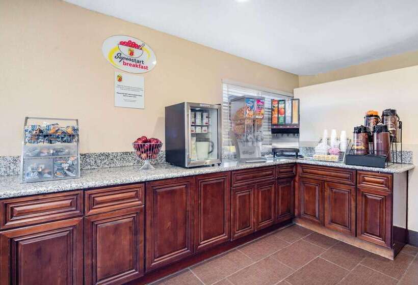 Super 8 By Wyndham San Diego Hotel Circle