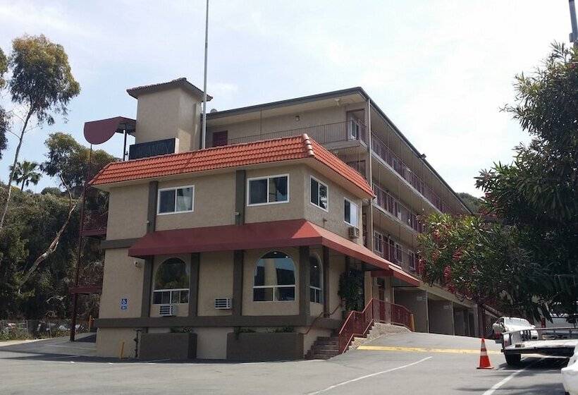 Super 8 By Wyndham San Diego Hotel Circle