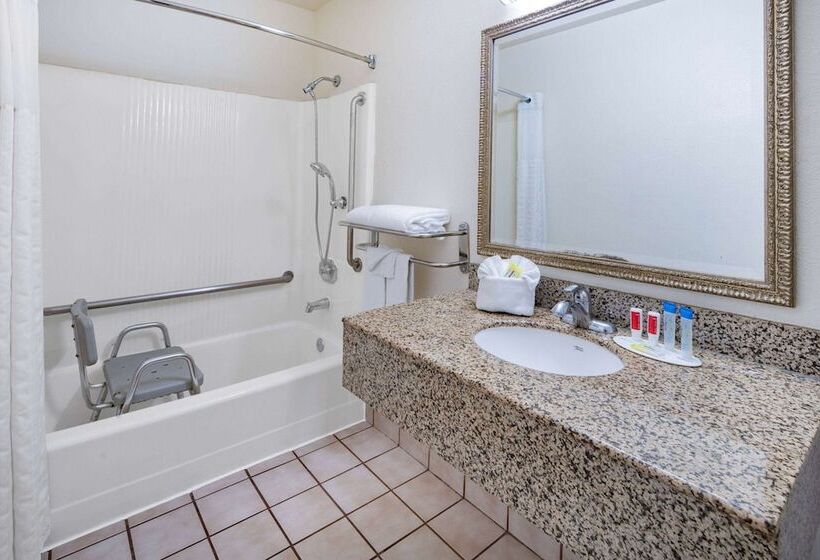 Super 8 By Wyndham San Diego Hotel Circle