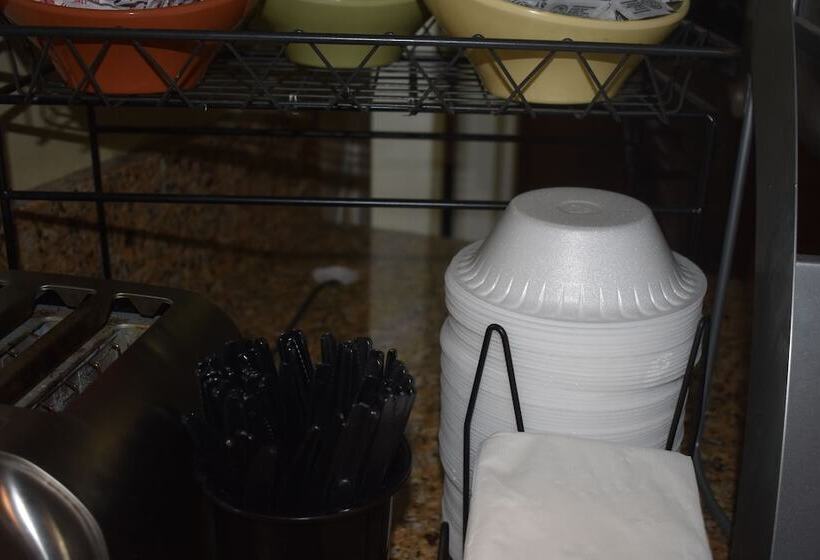 Surestay Hotel By Best Western Brunswick