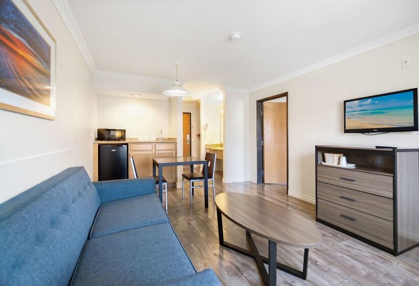 בית מלון כפרי Surestay  By Best Western Fontana