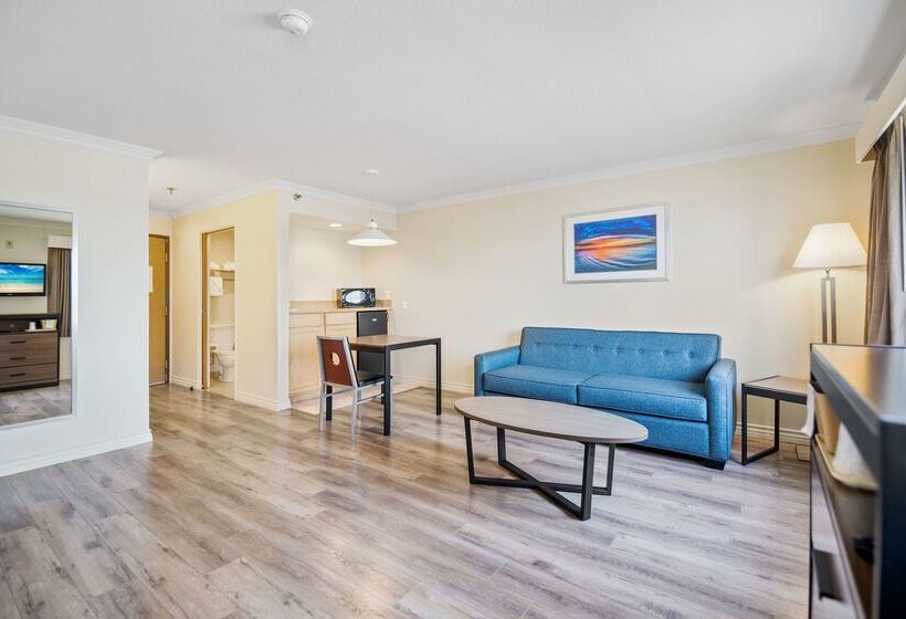 בית מלון כפרי Surestay  By Best Western Fontana