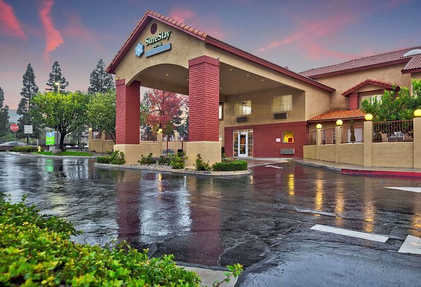 בית מלון כפרי Surestay  By Best Western Fontana