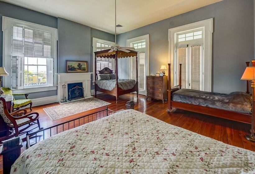 ホテル The Duff Green Mansion