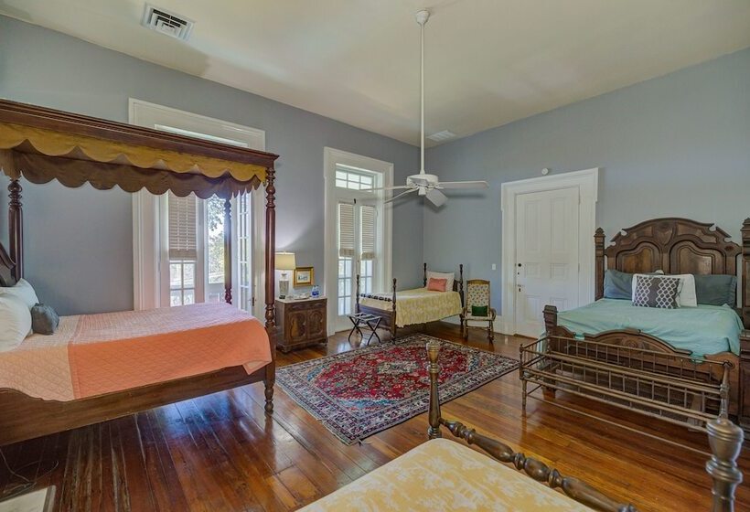 ホテル The Duff Green Mansion