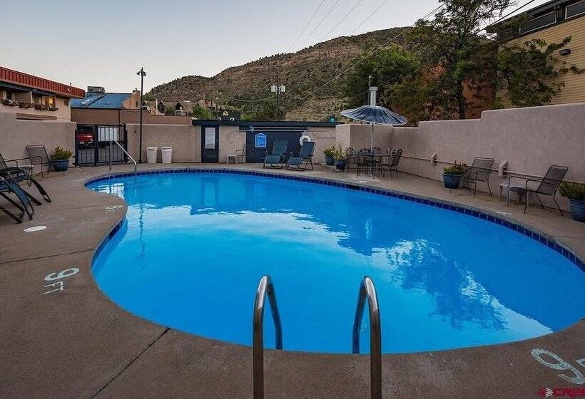 酒店 The Durango Lodge