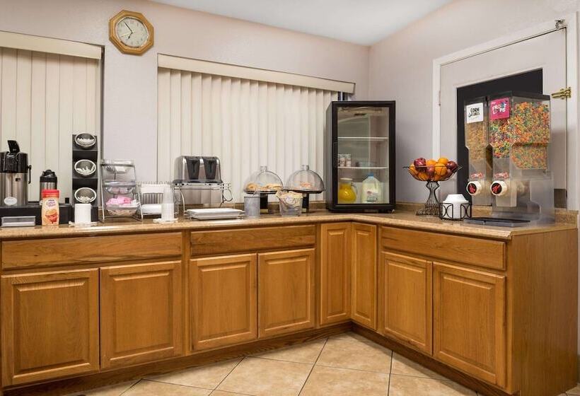 فندق Travelodge By Wyndham Klamath Falls